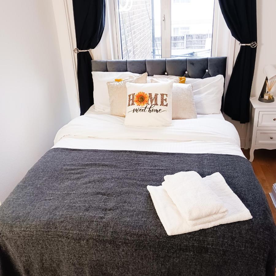 Home Away From Home Londen Buitenkant foto